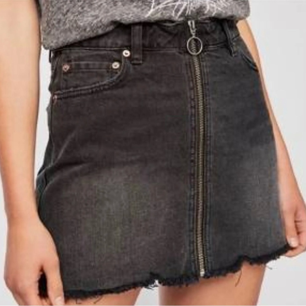 We The Free Black Front-Zip Raw Hem Denim Mini Skirt